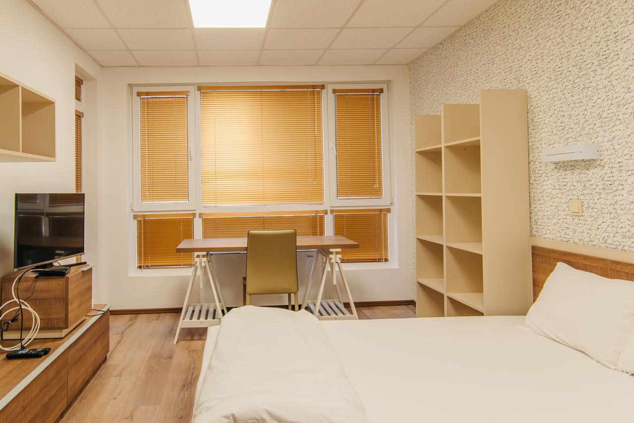 Pansion Storgozia Aparthotel Pleven Esterno foto