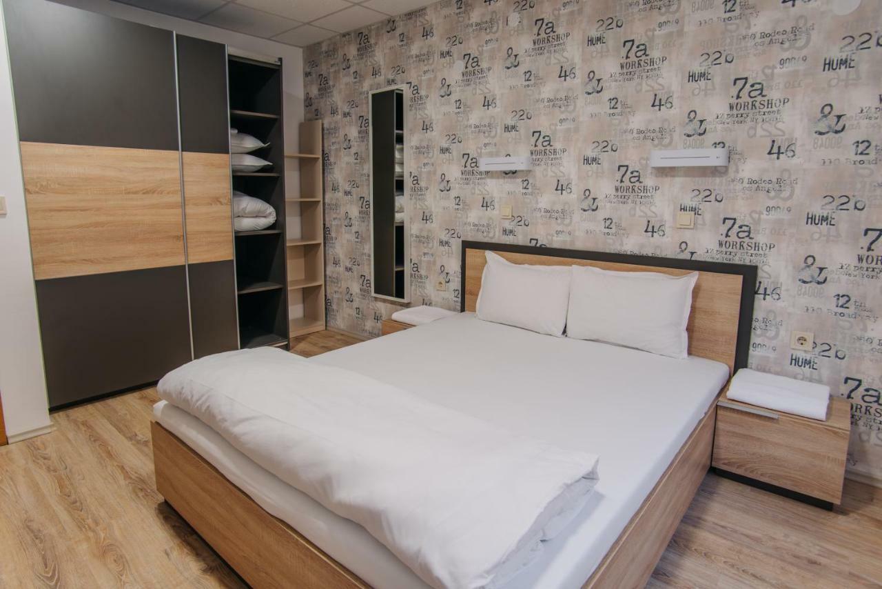 Pansion Storgozia Aparthotel Pleven Esterno foto